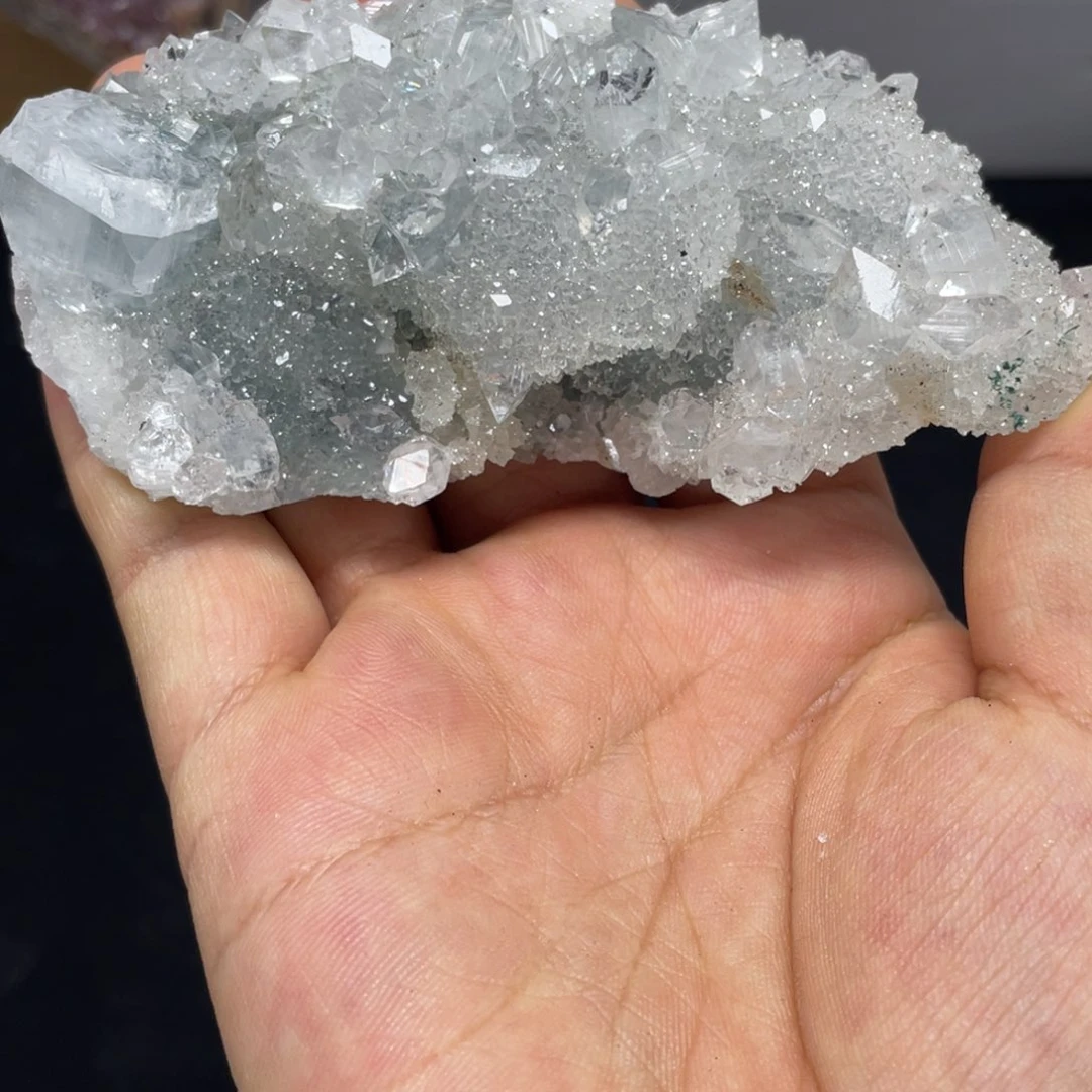 鱼眼石未镶嵌水晶