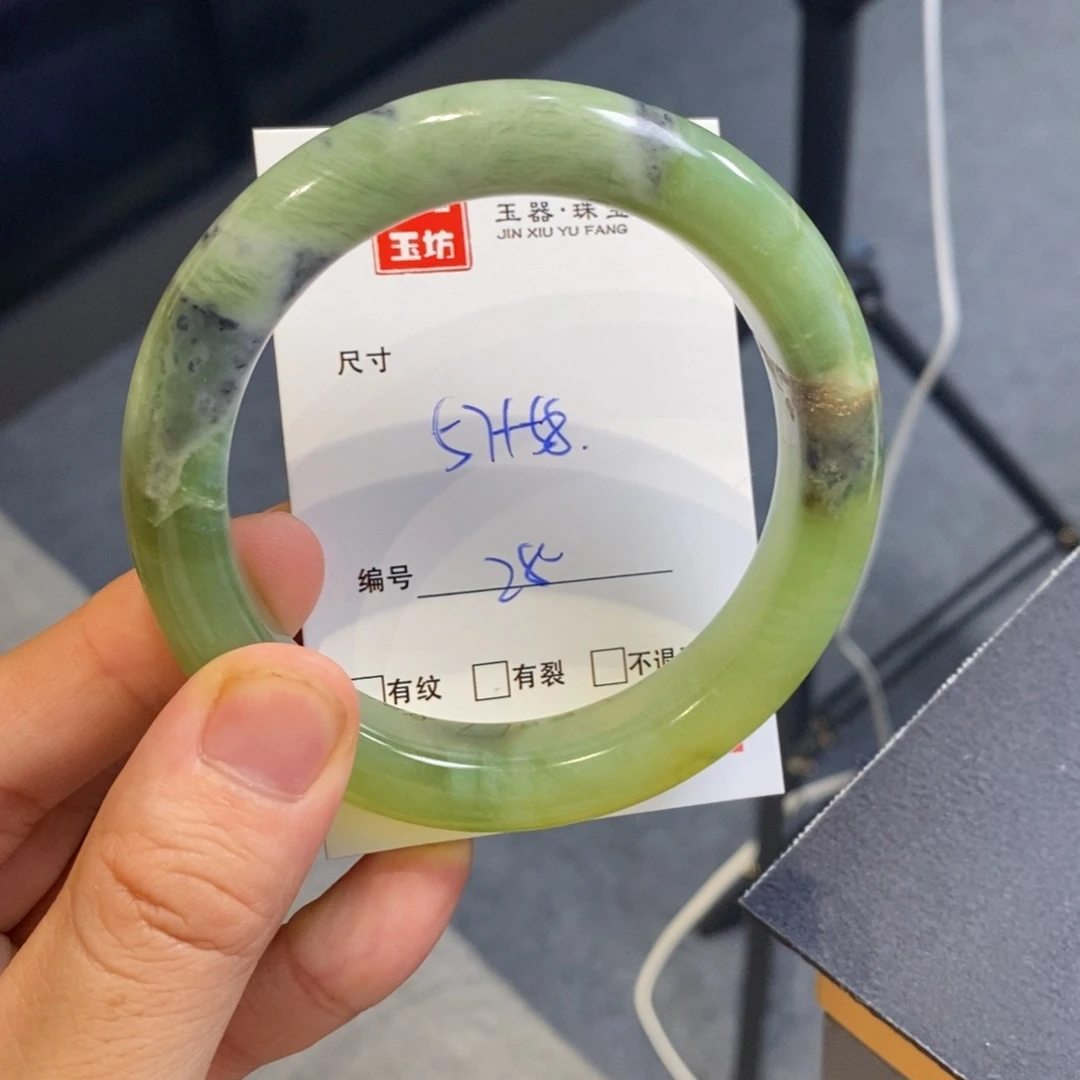蛇纹石玉未镶嵌岫玉
