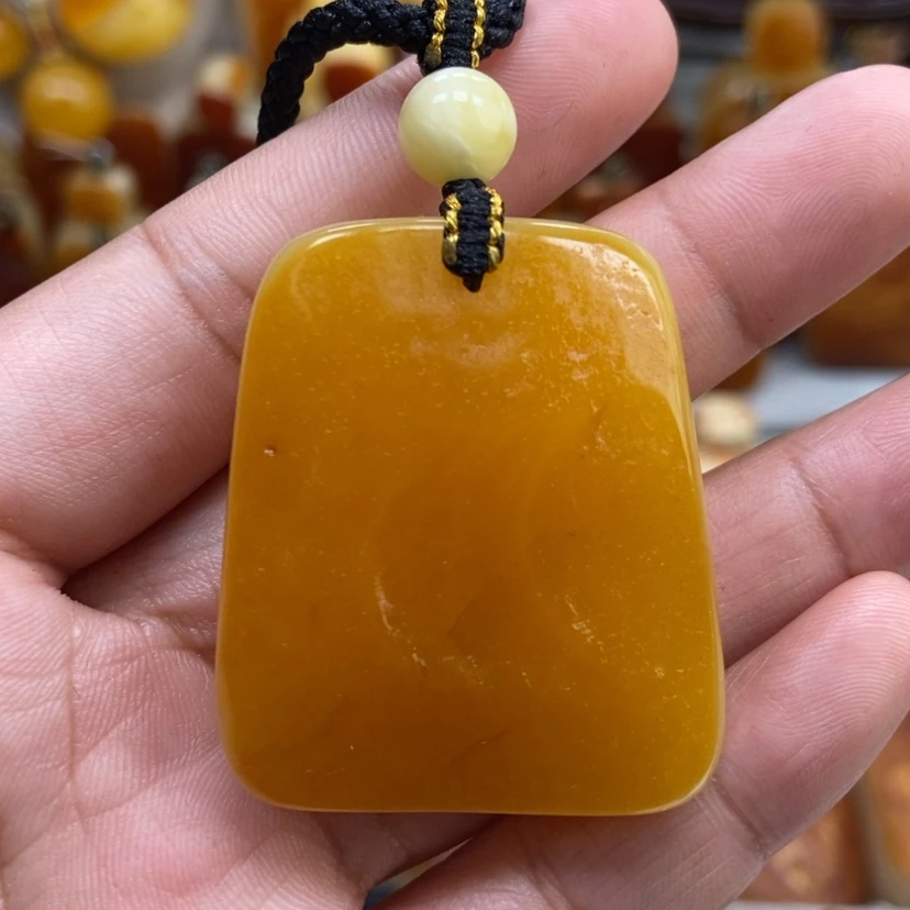 【闪购商品】琥珀颈饰未镶嵌