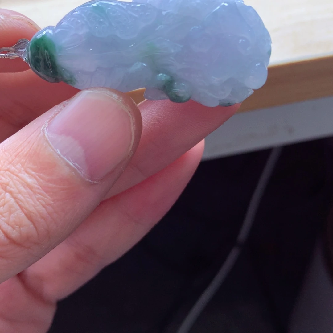 翡翠颈饰18K金镶嵌吊坠