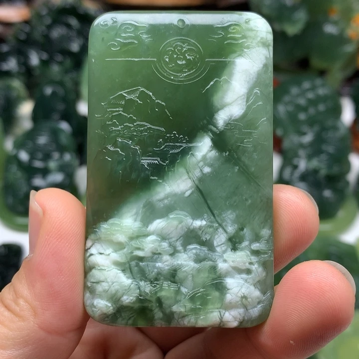 蛇纹石玉未镶嵌颈饰