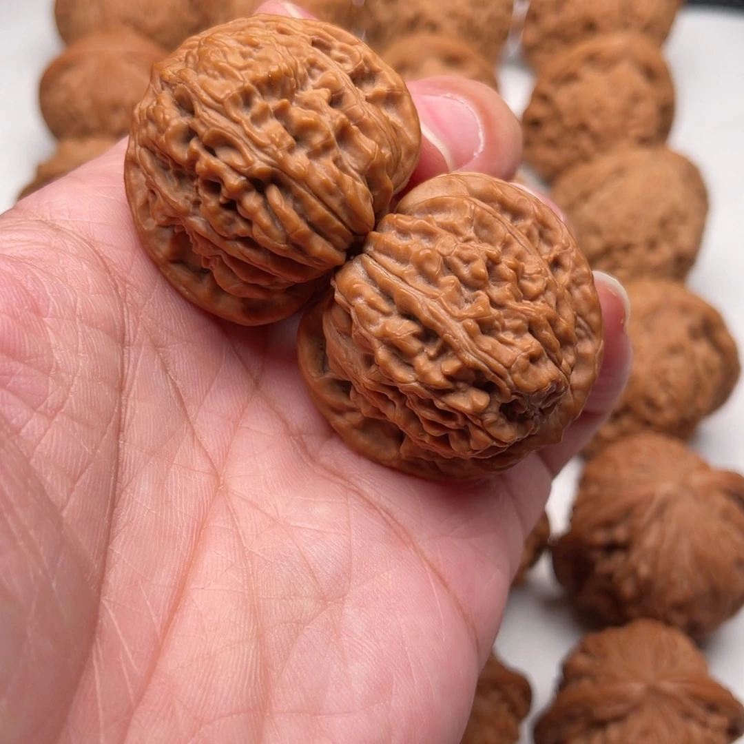 【闪购商品】文玩核桃吊坠迷***强核桃