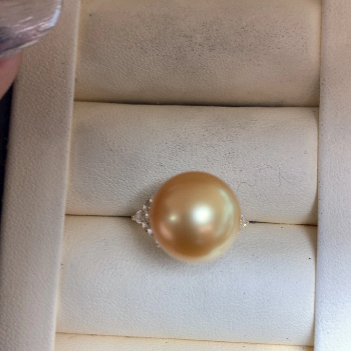 18K金镶嵌戒指海水珍珠