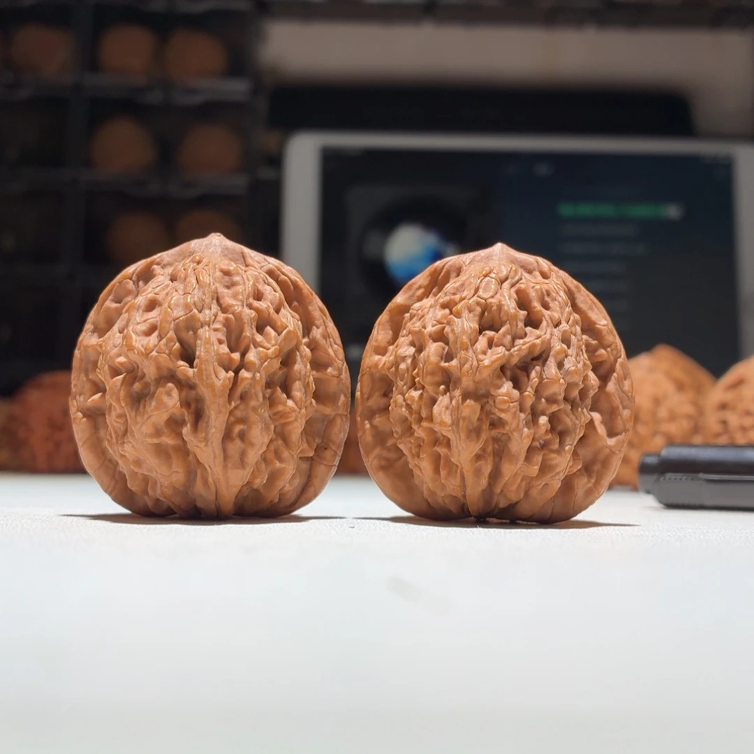 文玩核桃把件汉高虎38