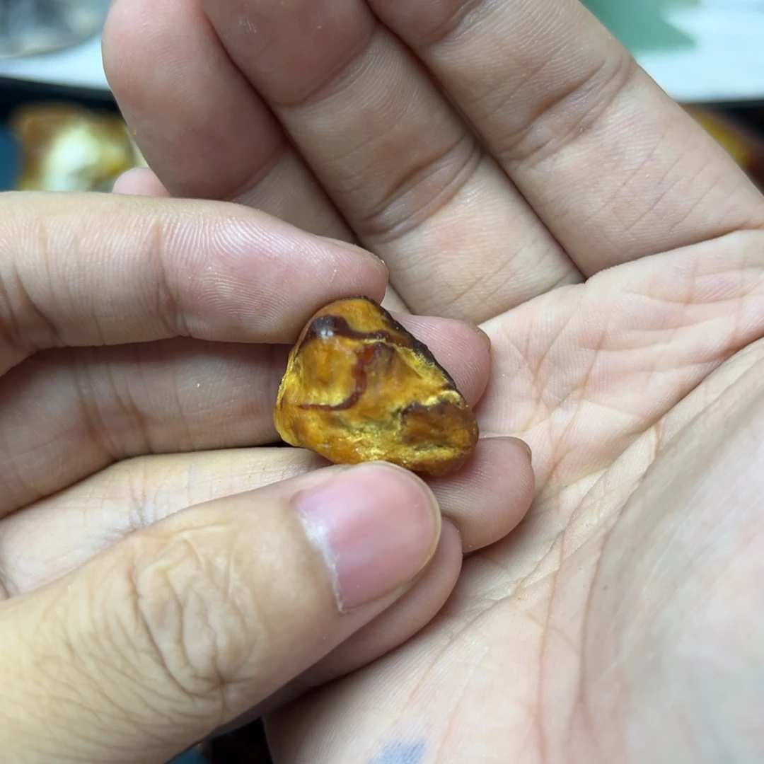 建***瓯定制琥珀蜜蜡未镶嵌