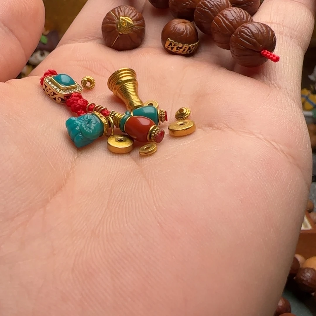 行***止吊坠猴头核桃套装