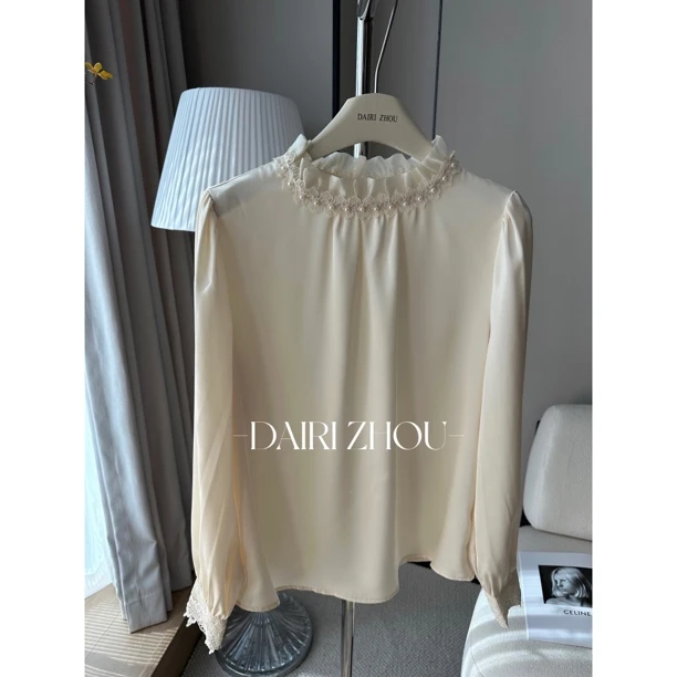 DAIRI  ZHOU▪️透明的夜晚  80醋酸珍珠点缀木耳边立领衬衣设计感