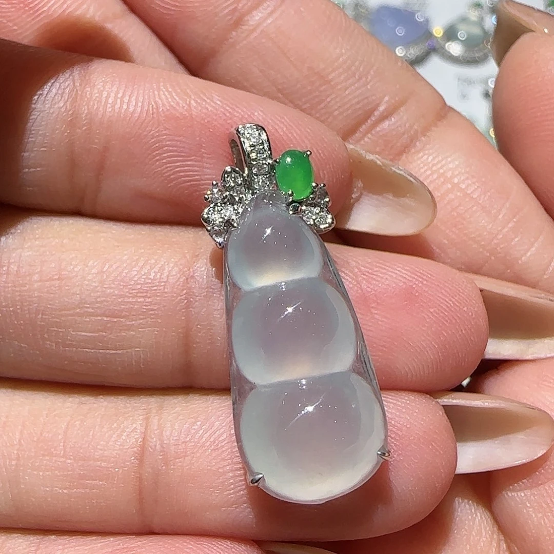 【闪购商品】颈饰18K金镶嵌翡翠天然