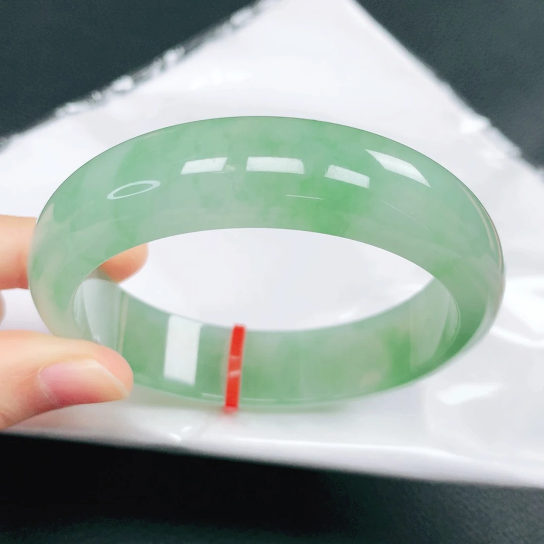 翡翠未镶嵌手镯59圈