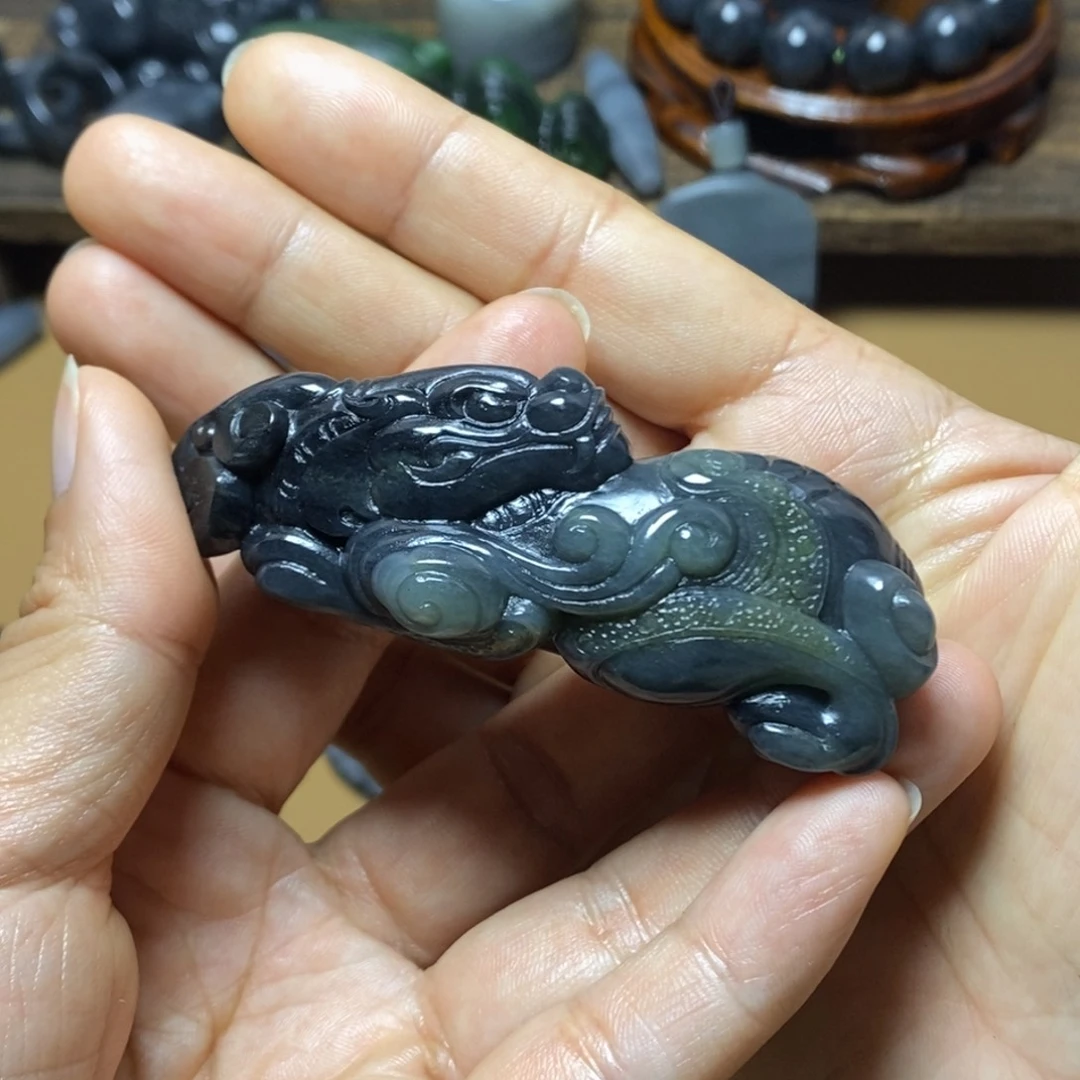 和田玉未镶嵌颈饰泰*