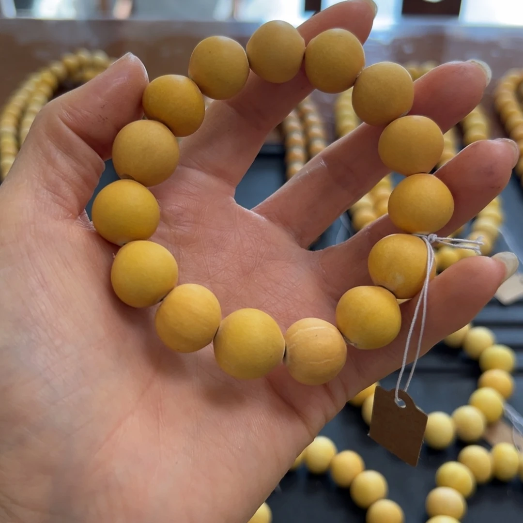 毛衣城里穿什么衣服最好看