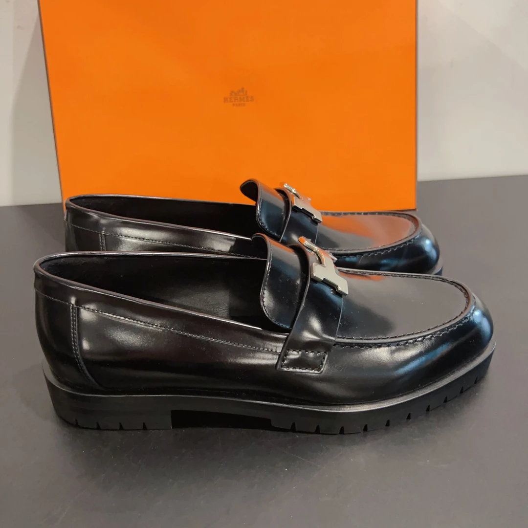 未使用 Hermes/爱马仕 乐福鞋尺码38成色看直播 GSH2123