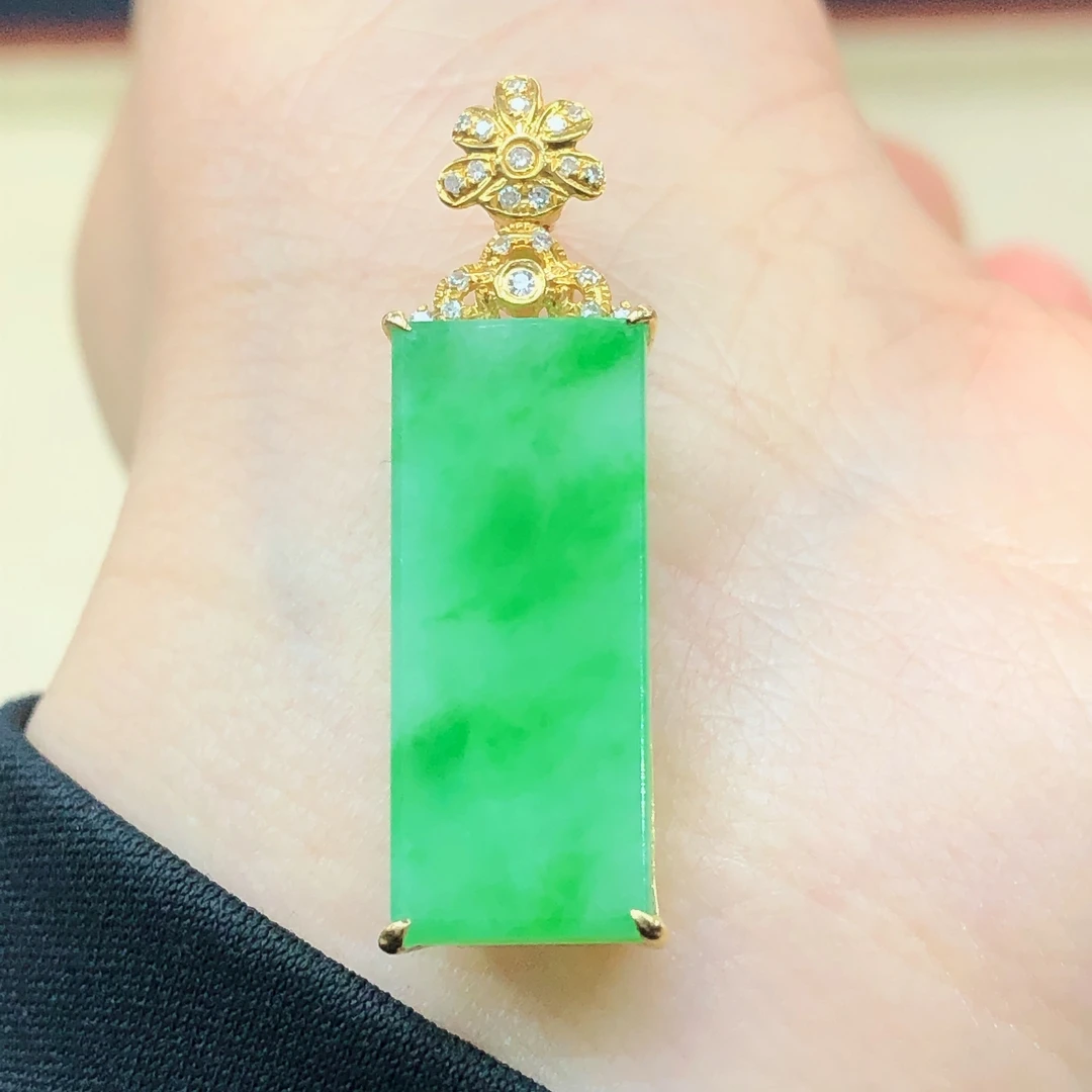 18k金镶嵌天然a货翡翠玉石冰种阳绿平安无事牌方牌子吊坠直播11