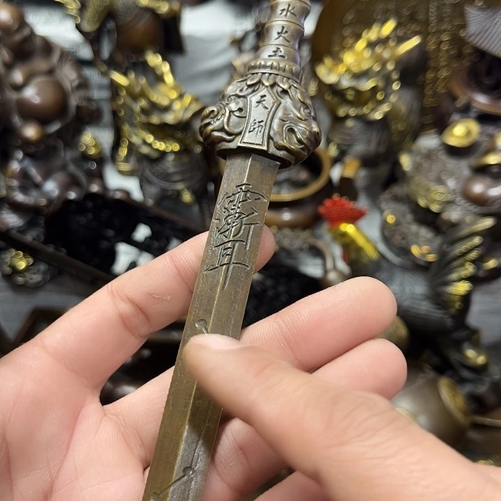 顺顺利利，铜器摆件