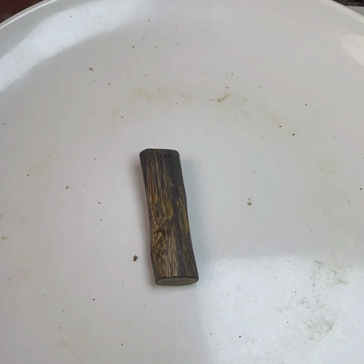 沉香沉香碎屑树牌一个花果香