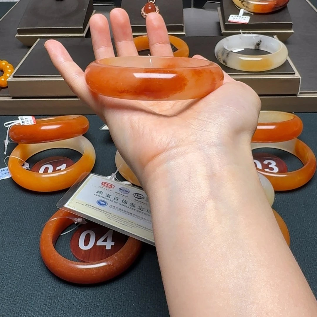 道***）石英质玉未镶嵌手镯