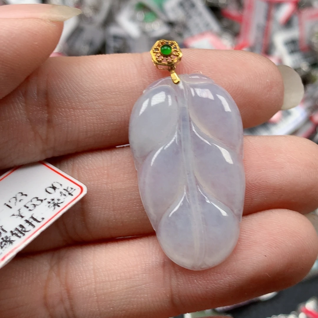 18K金镶嵌戒指翡翠