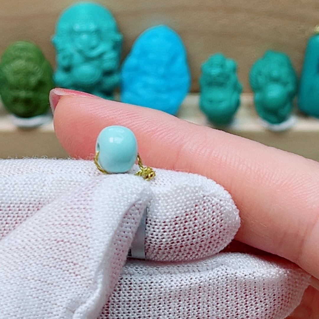 绿松石未镶嵌珠宝