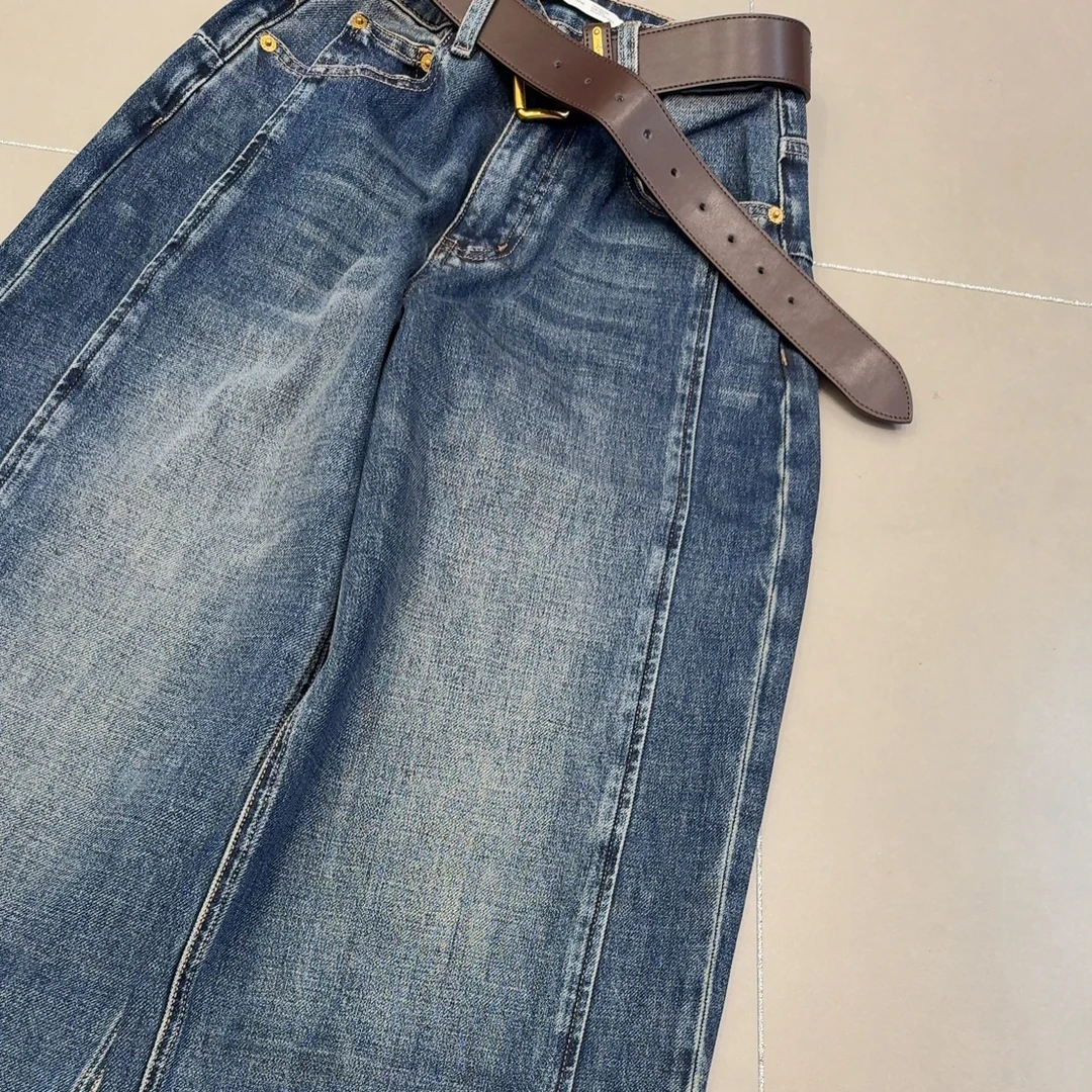 C家服饰小直筒牛仔裤