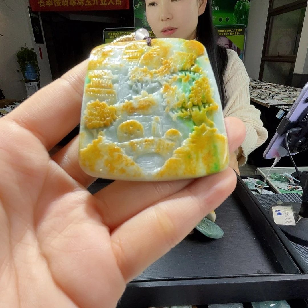 颈饰未镶嵌翡翠一