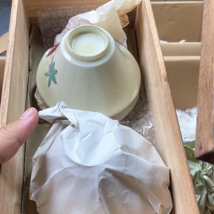瓷片人****4瓷片哈哈哈哈哈