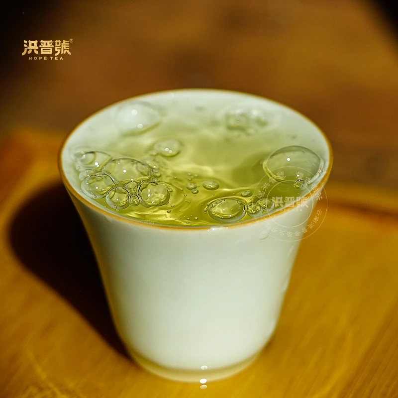 21年头春老曼峨甜茶单株生茶龙珠