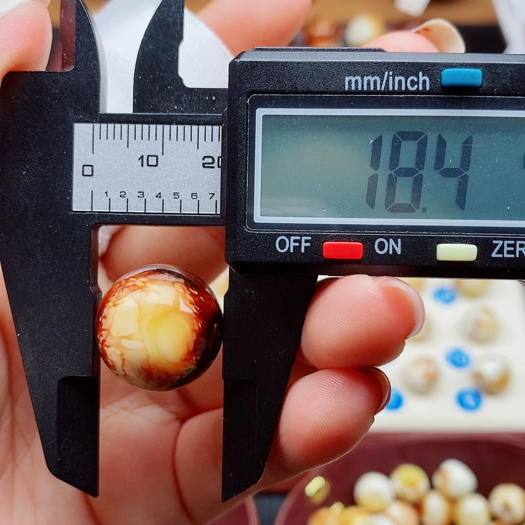 琥珀未镶嵌裸石蜜蜡