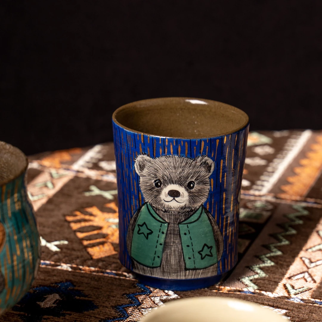 野森 | 富贵花描金系列马甲小熊手握杯