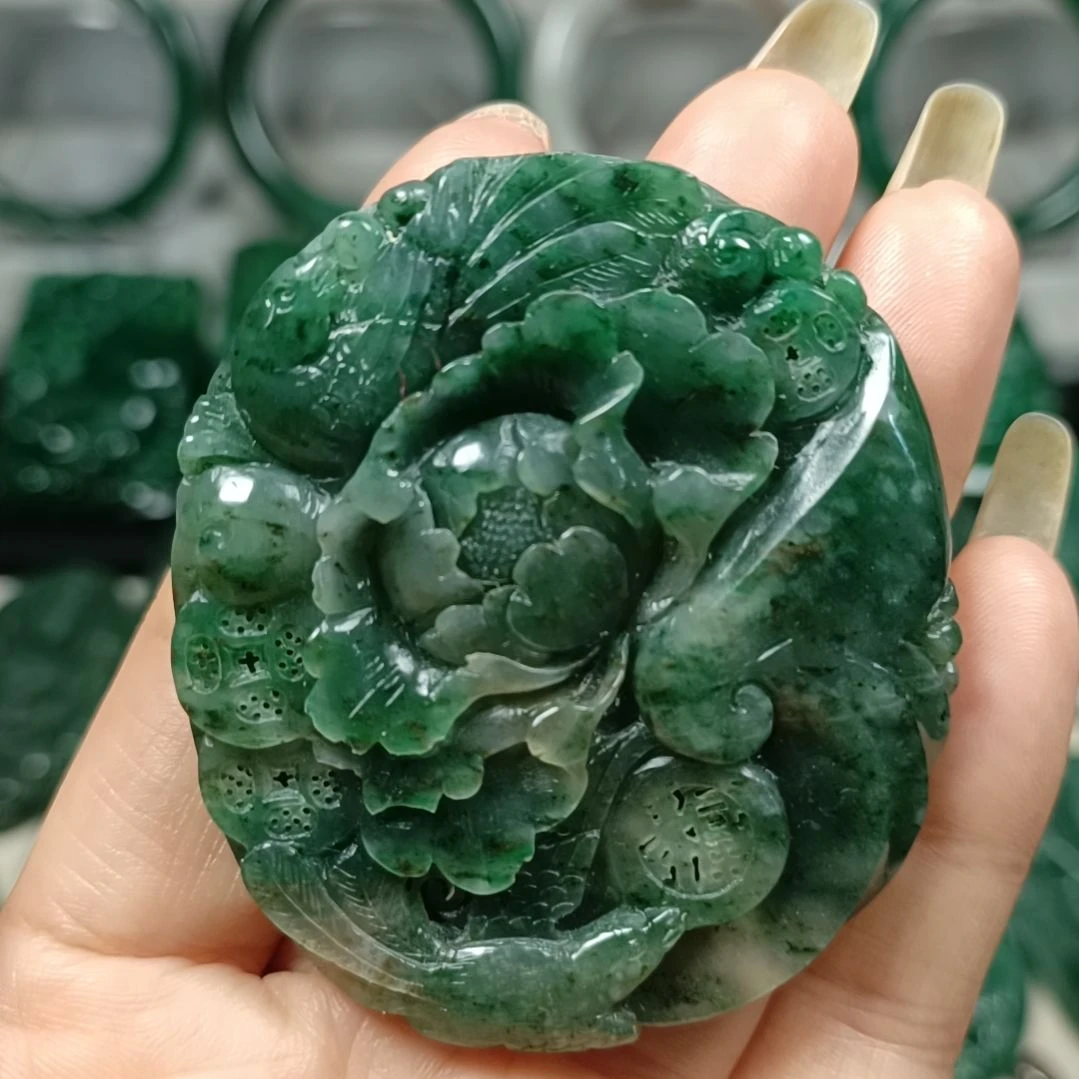 独山玉未镶嵌花开富贵