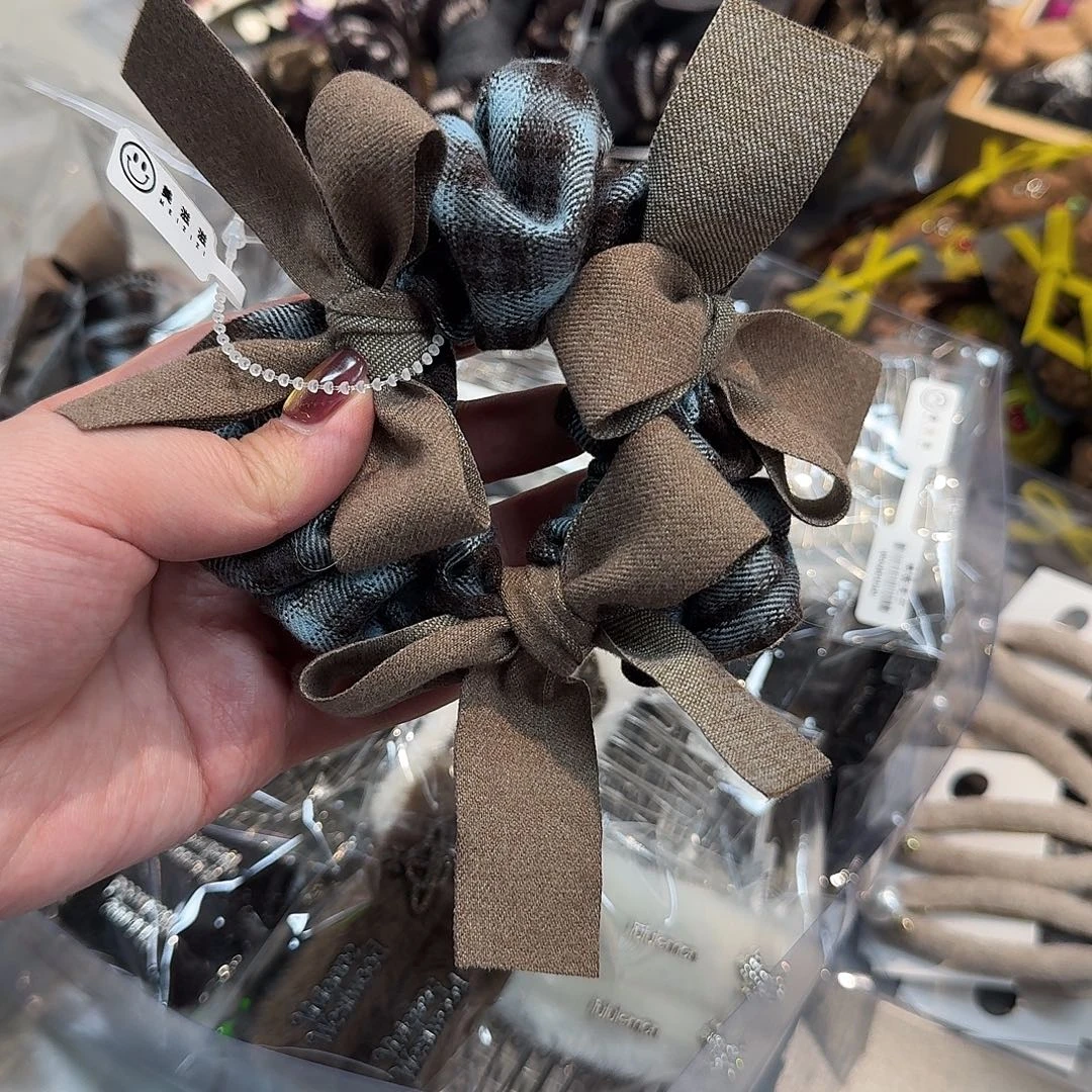布艺铁合金默认微瑕特价不退换