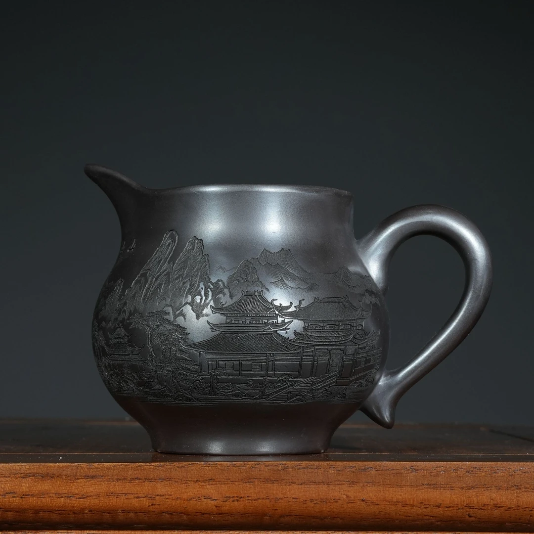 宜兴原矿石黄料刻绘山水紫砂手工公道杯茶杯容量350CC
