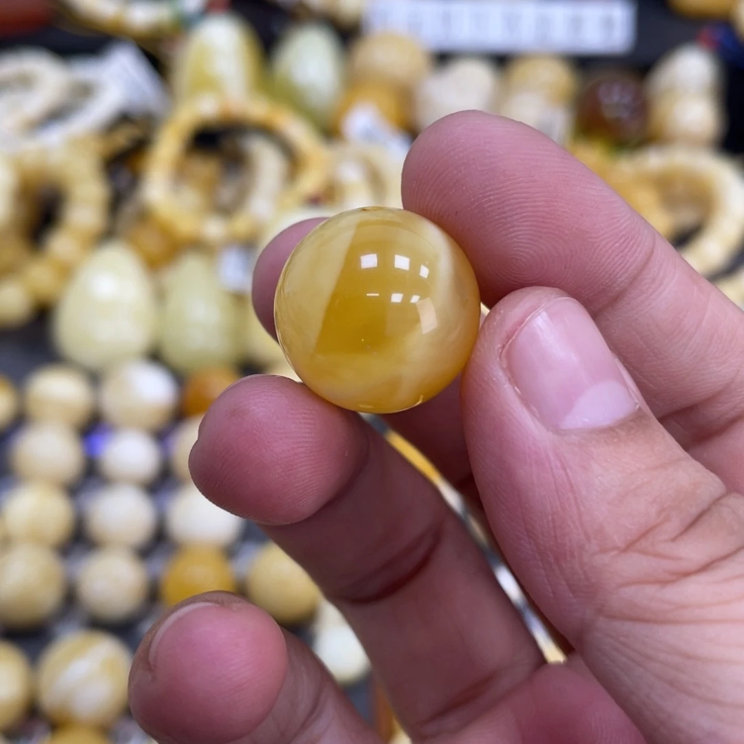 未镶嵌琥珀裸石18mm微瑕 福利款