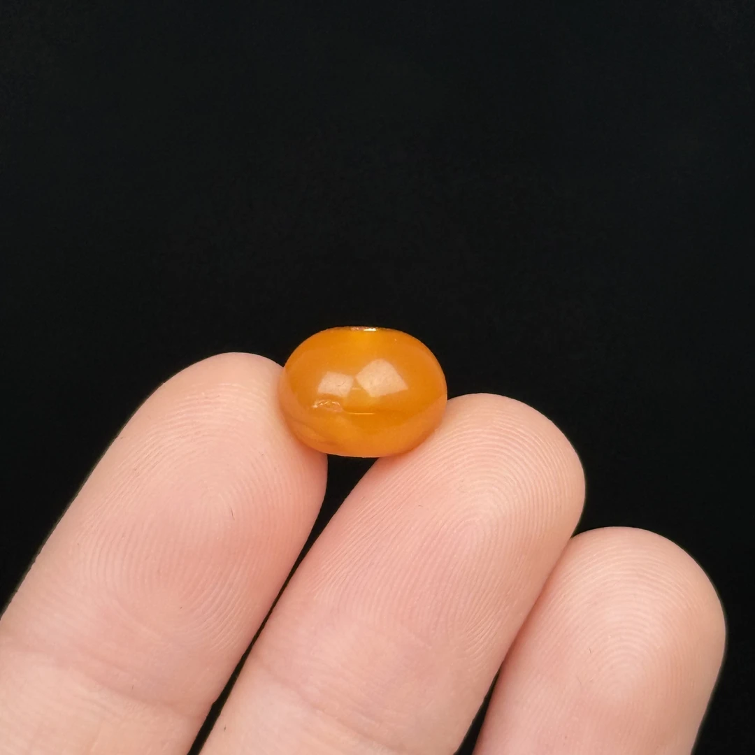 D7123天然原矿蜜蜡 鸡油红墩子10.6*7.8mm 支持鉴定 假一罚十