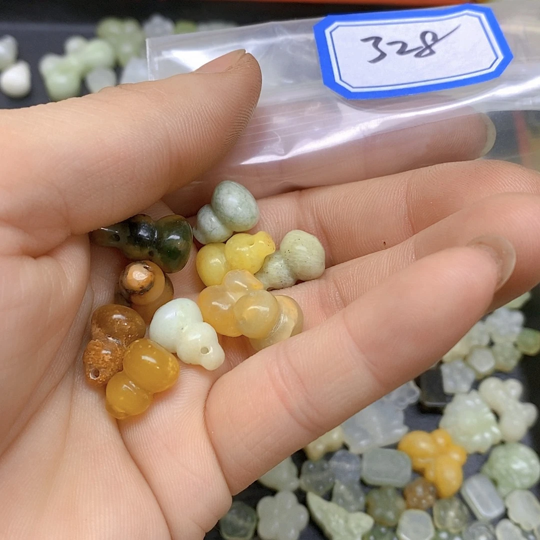 蛇纹石玉颈饰未镶嵌328