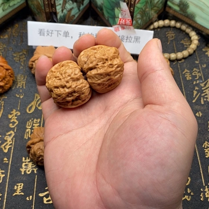 桃核吊坠蛤蟆尺寸36