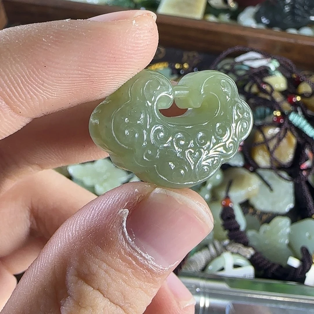 和田玉吊坠(不含链)未镶嵌78