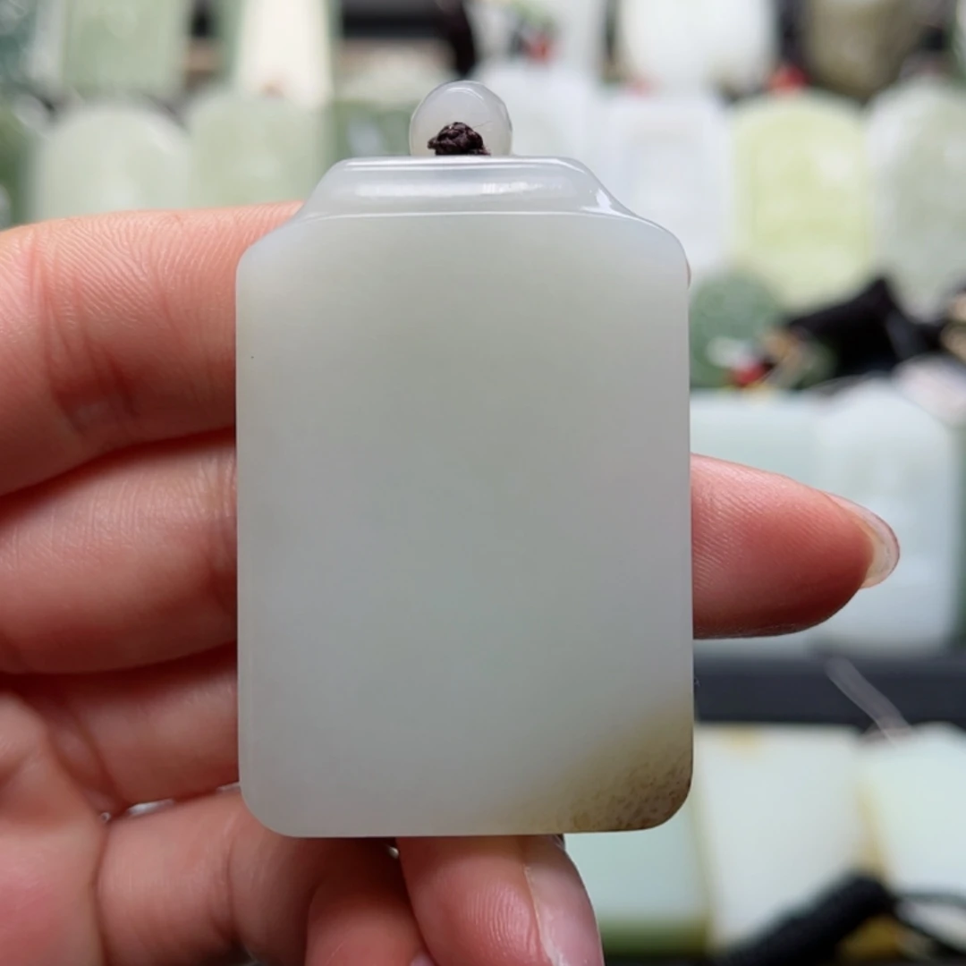 【闪购商品】颈饰未镶嵌和田玉