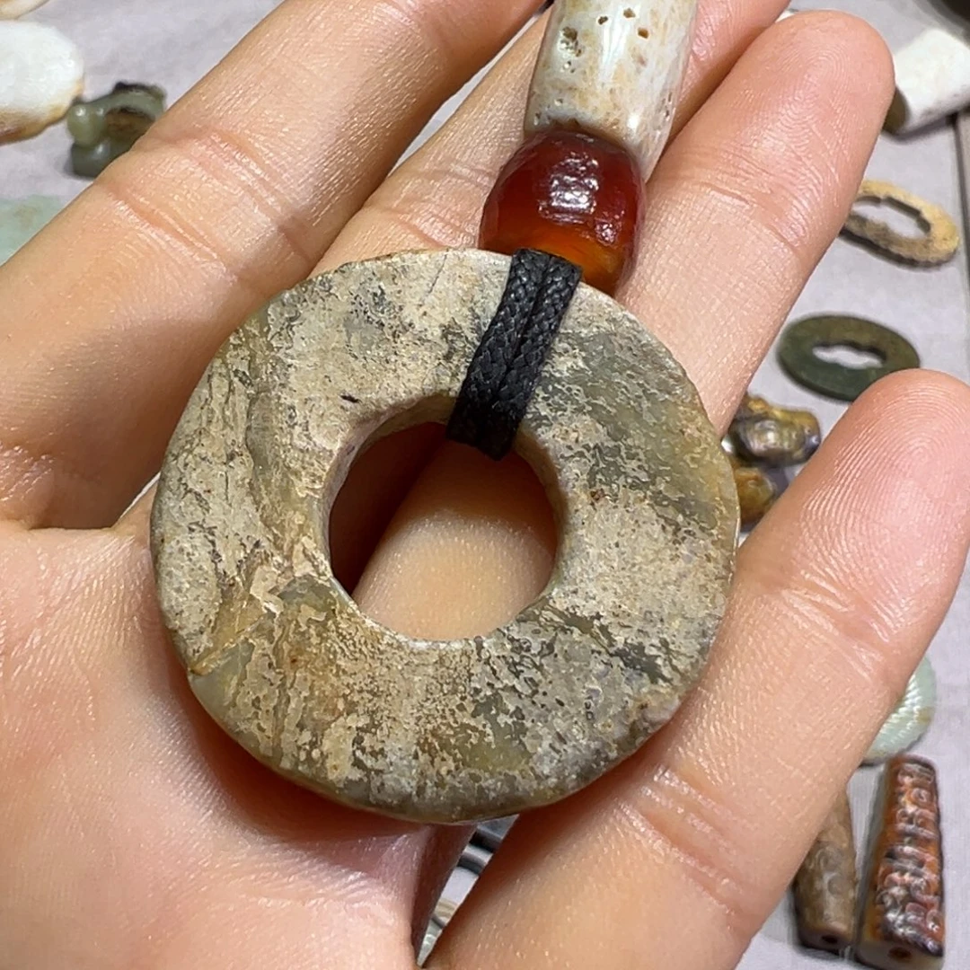 飞***达和田玉未镶嵌挂件