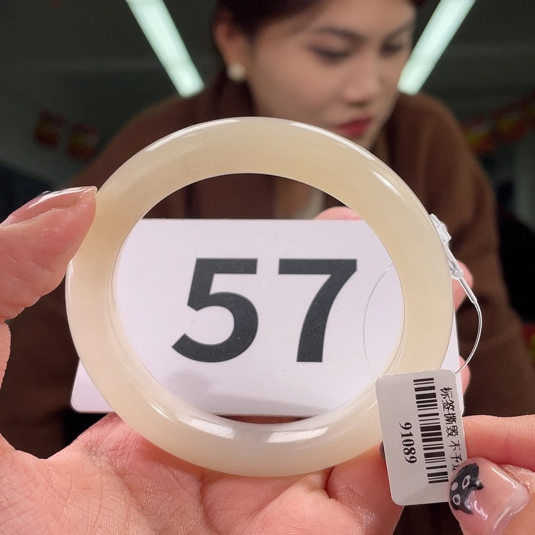 和田玉手镯未镶嵌檬*