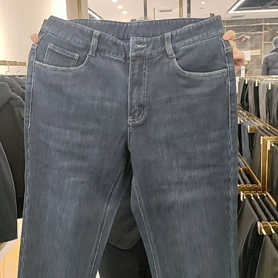 H057牛仔蓝牛仔裤，休闲。