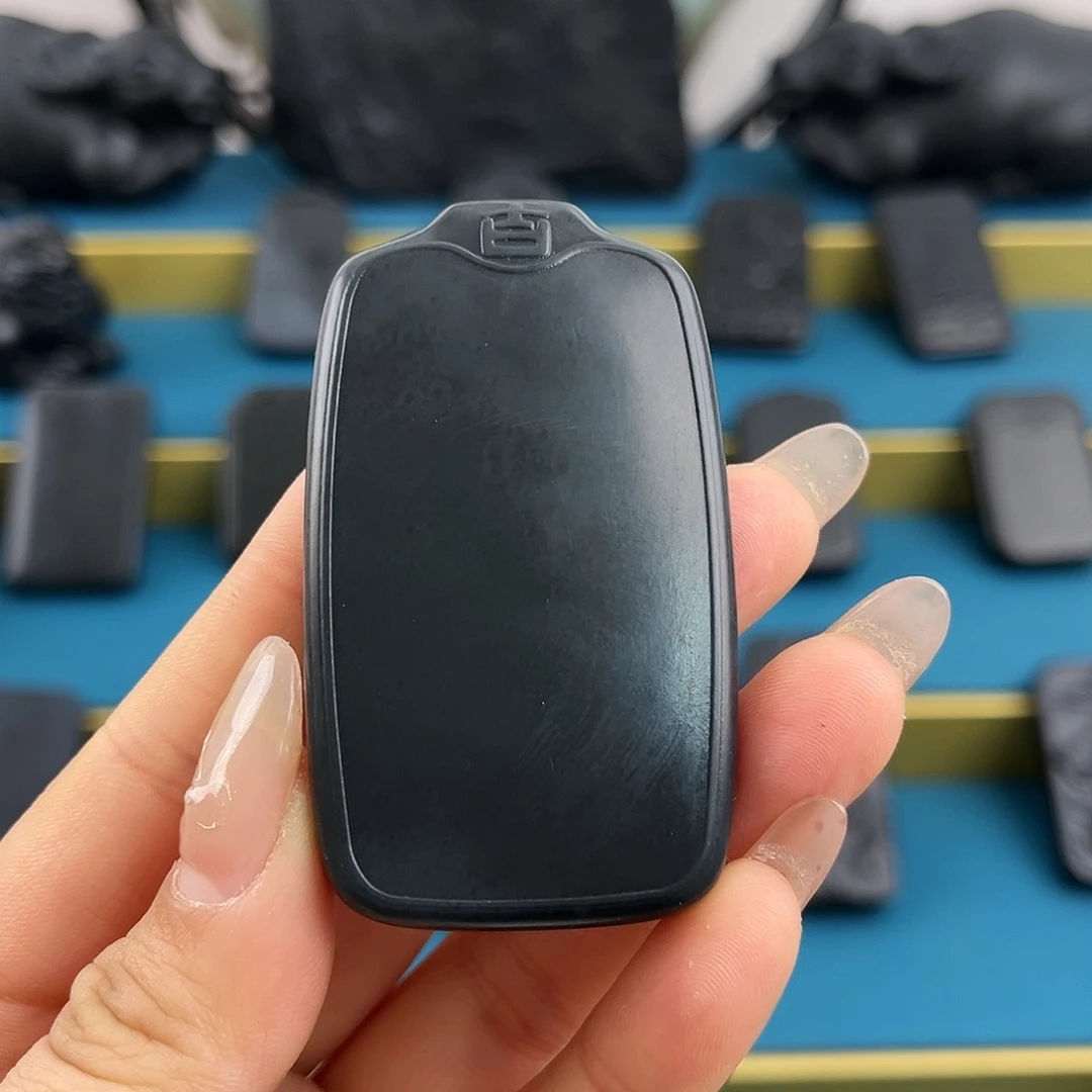 和田玉（墨玉）吉祥牌头未镶嵌