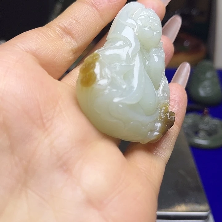 和田玉（糖玉）未镶嵌颈饰