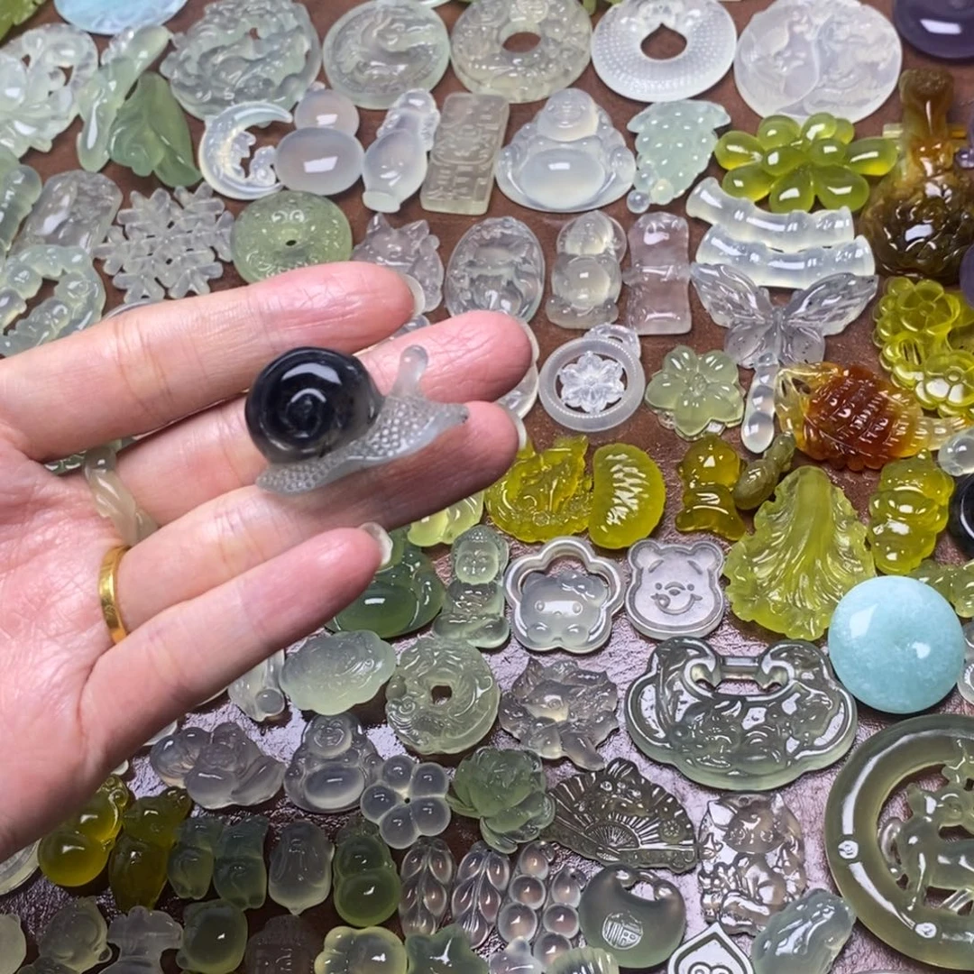 蛇纹石玉合金项链