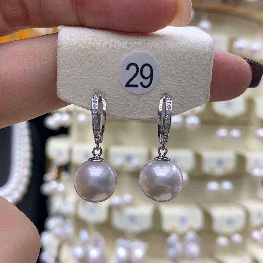 淡水珍珠银S925镶嵌耳饰