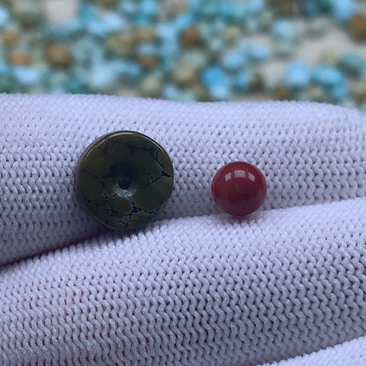 南红玛瑙未镶嵌珠宝奇石