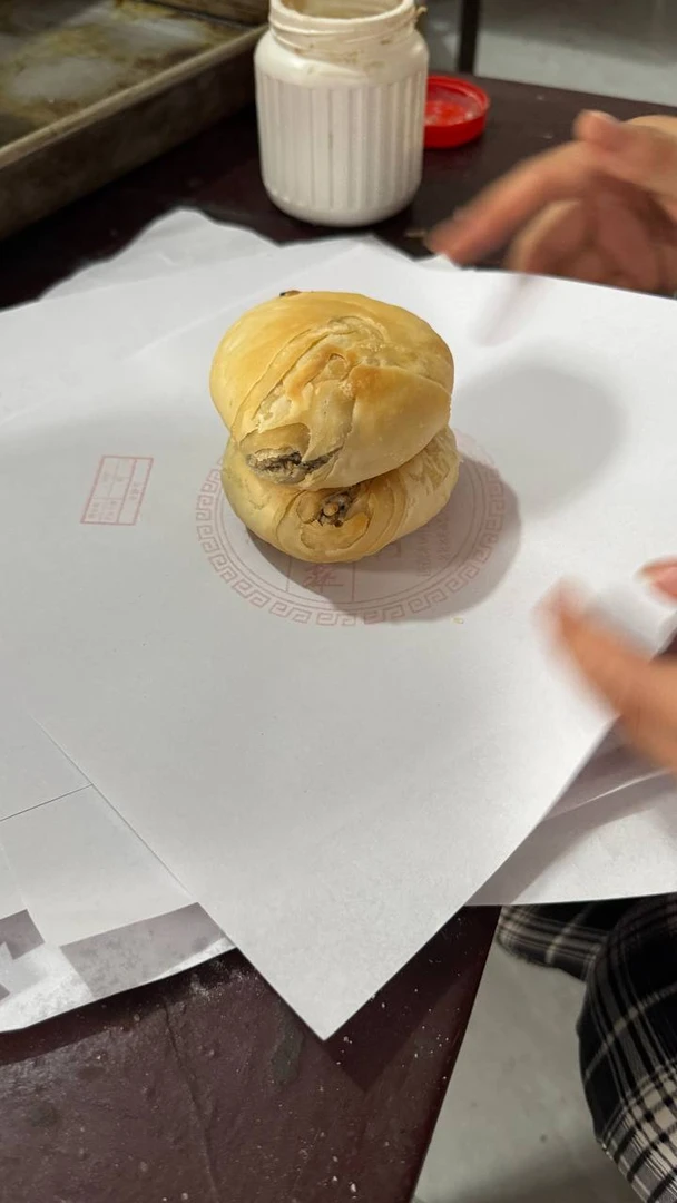百年工艺五仁月饼正宗广式月饼传统手工中秋月饼黑芝麻送礼盒
