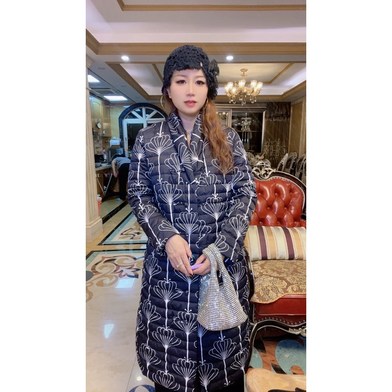 6013280羽绒服外套宽松舒适女款印花