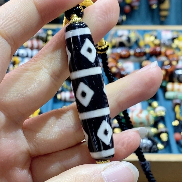 玛瑙/玉髓颈饰合金20