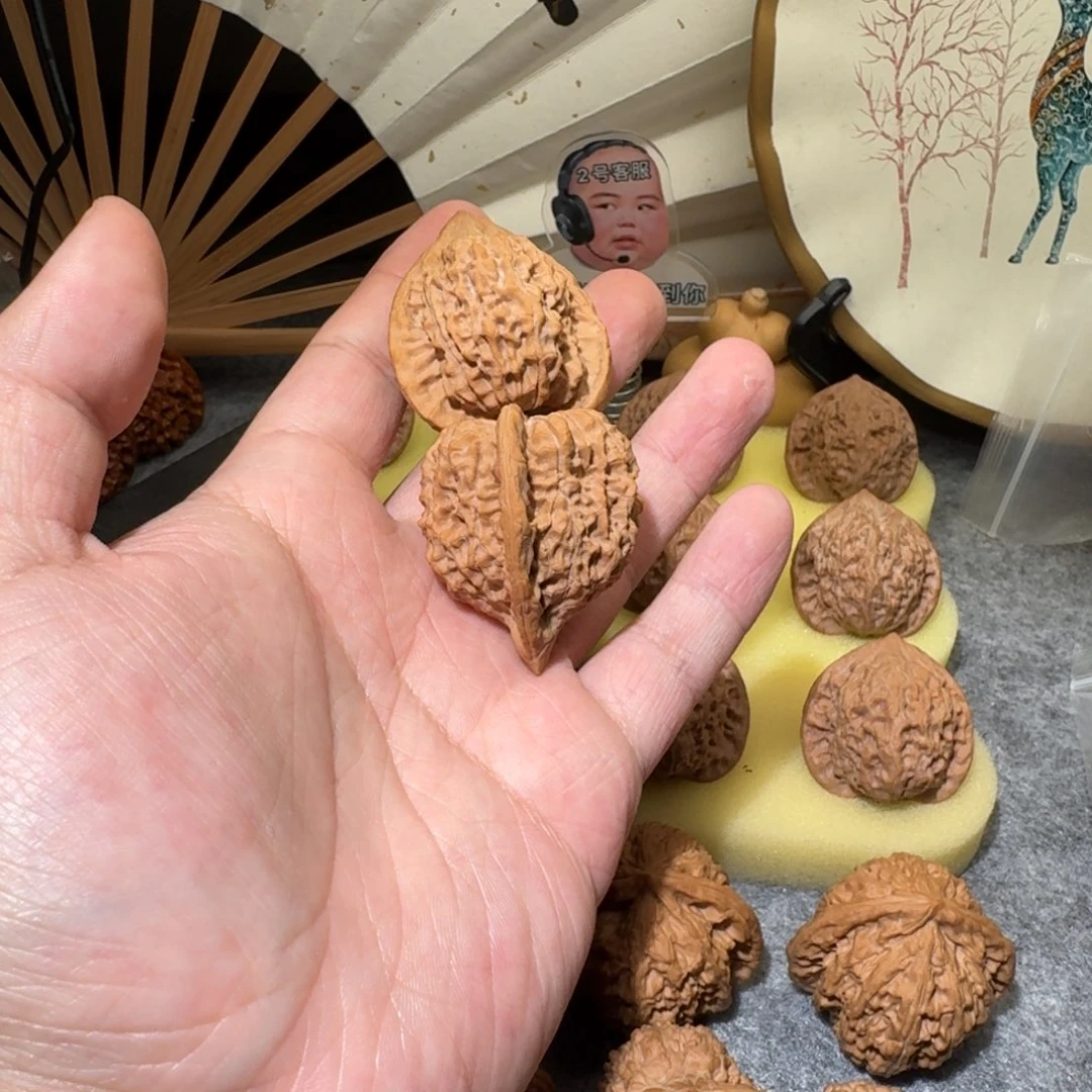 霖****文玩核桃吊坠38朱雀