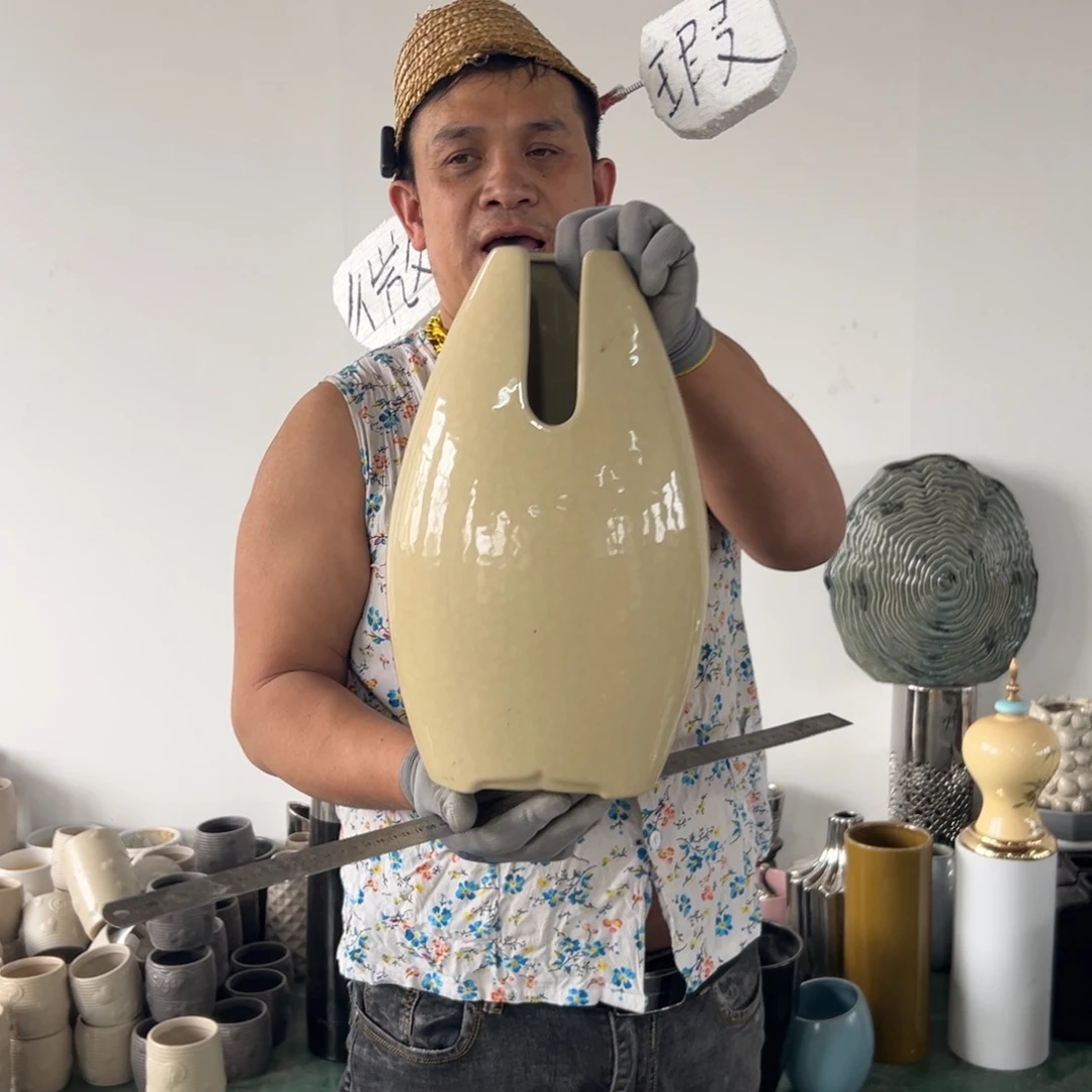 摆件91 号高中低温陶瓷工艺瓶（部分微瑕）